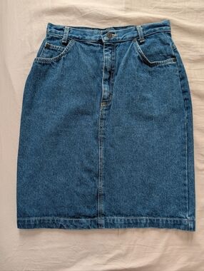 Cherokee Blue Denim Waistband Skirt with Branded Button Vintage